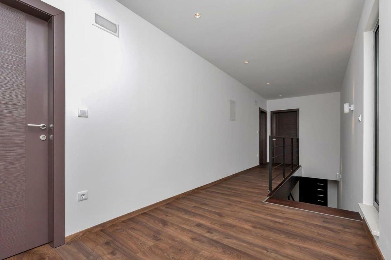 Holiday Home E Bast Εξωτερικό φωτογραφία
