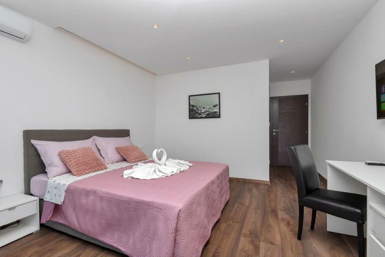 Holiday Home E Bast Εξωτερικό φωτογραφία