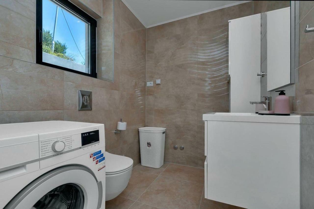 Holiday Home E Bast Εξωτερικό φωτογραφία